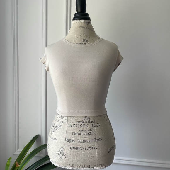 Zara Classic Cream Women's crop Top - Picture 1 of 5